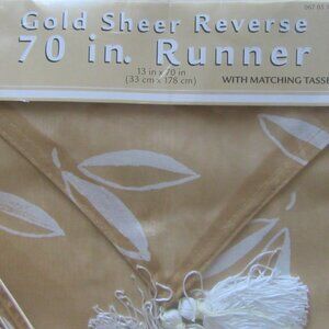 Vintage 1999 Never used Gold/Ivory Sheer reversible Table Runner and 6 Placemats